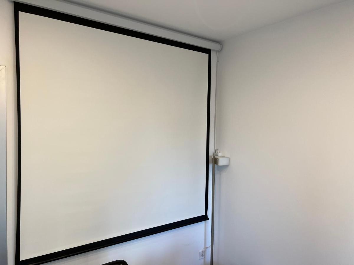 Luxury Westpark 2 Presidentialsuite With Lake View W4 Bukarest Eksteriør billede